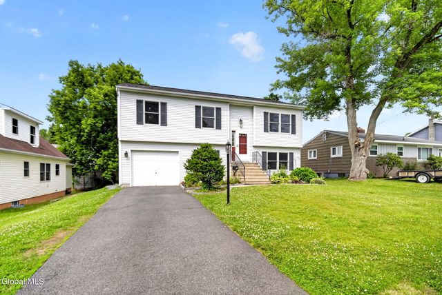 20 Delaware Avenue, East Greenbush, NY 12144