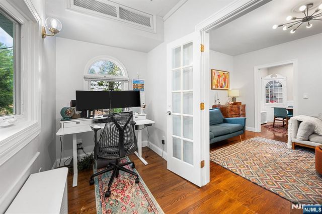 40 W Oak Street, Ramsey, NJ 07446