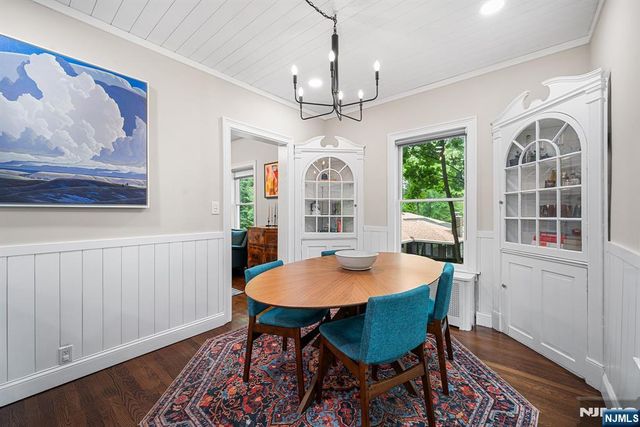 40 W Oak Street, Ramsey, NJ 07446