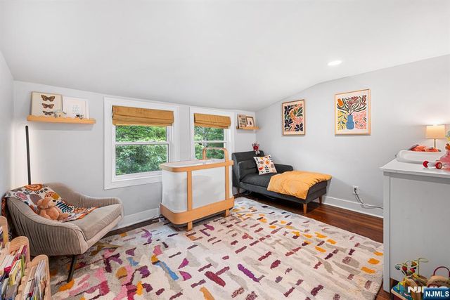 40 W Oak Street, Ramsey, NJ 07446