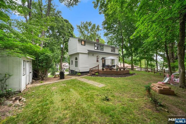 40 W Oak Street, Ramsey, NJ 07446