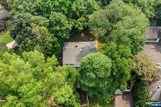 40 W Oak Street, Ramsey, NJ 07446
