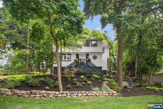 40 W Oak Street, Ramsey, NJ 07446