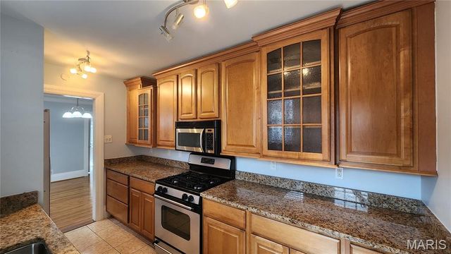 7570 Byron Place 3W, Clayton, MO 63105