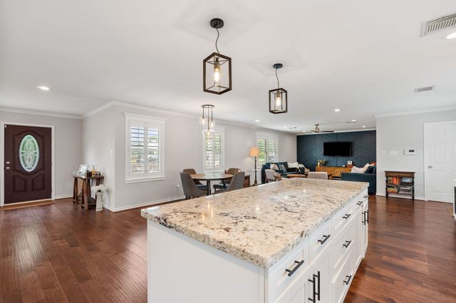 1506 Freedonia Drive, Houston, TX 77055