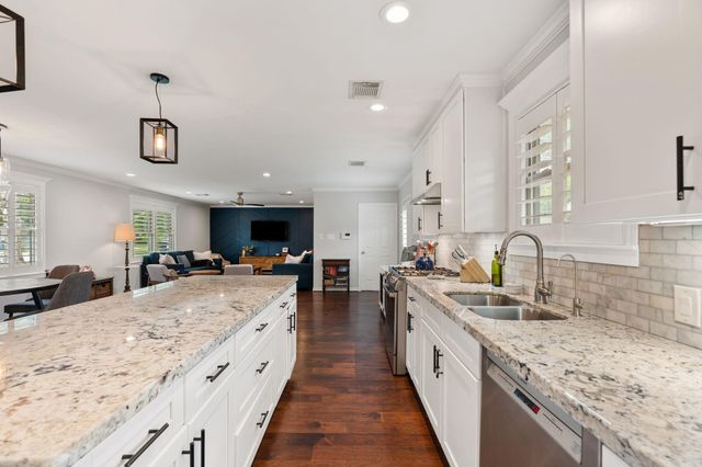 1506 Freedonia Drive, Houston, TX 77055