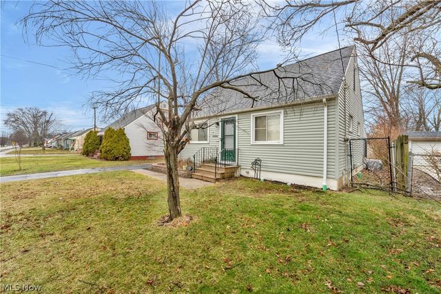 15414 Chatfield Avenue, Cleveland, OH 44111