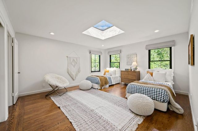 670 Edgewood Road, San Mateo, CA 94402