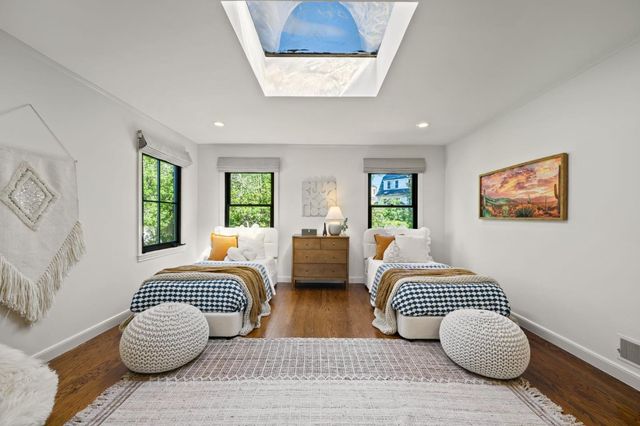 670 Edgewood Road, San Mateo, CA 94402