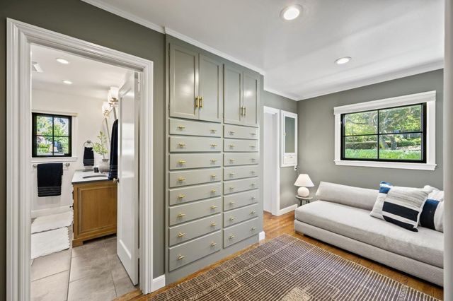 670 Edgewood Road, San Mateo, CA 94402