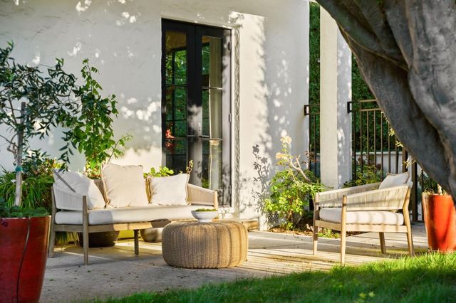 670 Edgewood Road, San Mateo, CA 94402