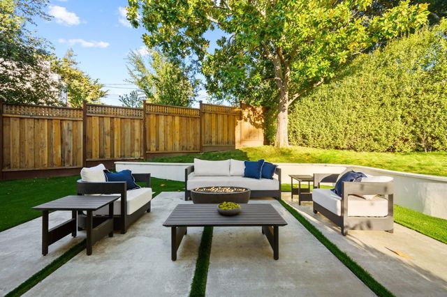 670 Edgewood Road, San Mateo, CA 94402