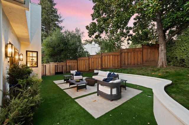 670 Edgewood Road, San Mateo, CA 94402