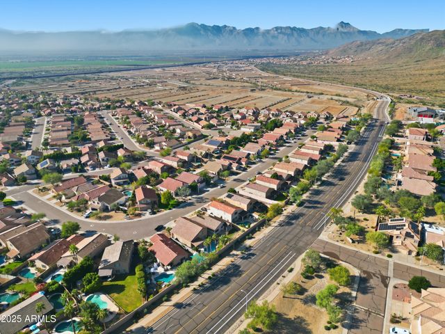 1761 W BROOKWOOD Court, Phoenix, AZ 85045