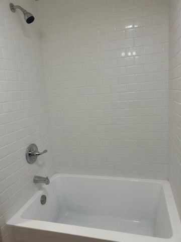 123 New River Road 2, Lincoln, RI 02838