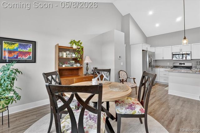 5847 Scenic Bluff Drive 28, Brighton, MI 48116
