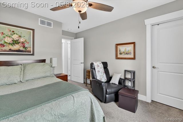 5847 Scenic Bluff Drive 28, Brighton, MI 48116