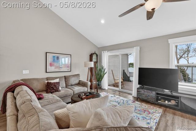 5847 Scenic Bluff Drive 28, Brighton, MI 48116