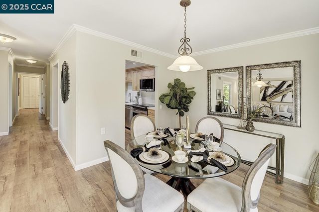 2424 Tice Creek Dr. 2, Walnut Creek, CA 94595