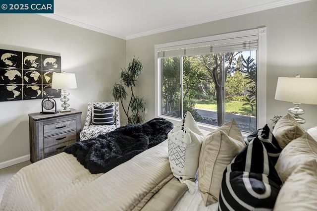 2424 Tice Creek Dr. 2, Walnut Creek, CA 94595