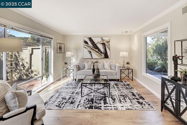 2424 Tice Creek Dr. 2, Walnut Creek, CA 94595