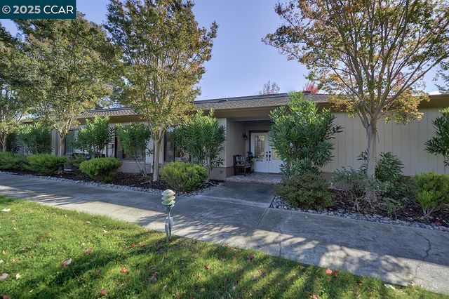2424 Tice Creek Dr. 2, Walnut Creek, CA 94595