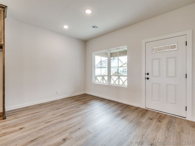 3461 E 153rd Street S, Bixby, OK 74008
