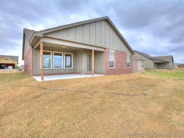 3461 E 153rd Street S, Bixby, OK 74008