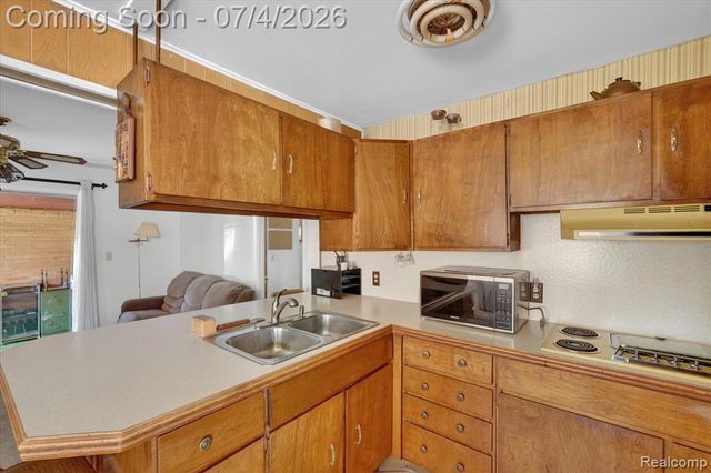 2091 N Irish Road, Davison, MI 48423