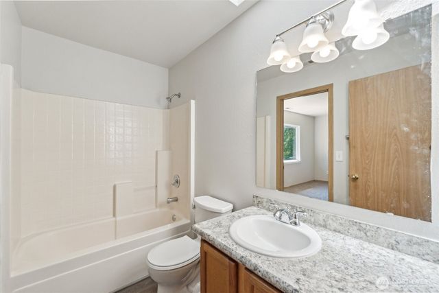 324 E 48th Street, Tacoma, WA 98404
