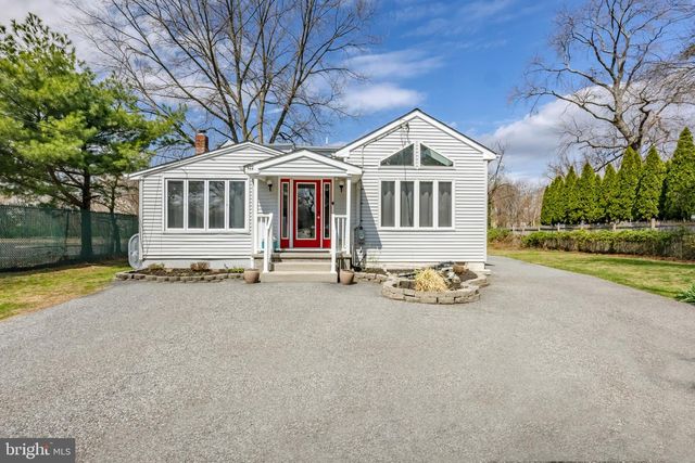 922 LONGWOOD AVE, Cherry Hill, NJ 08002