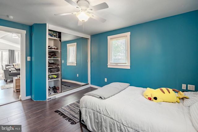 922 LONGWOOD AVE, Cherry Hill, NJ 08002