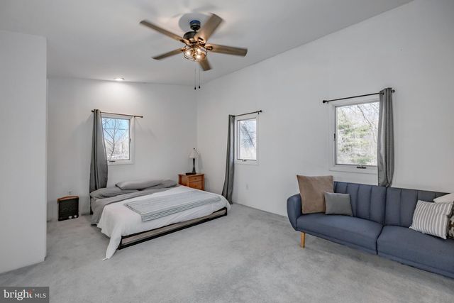 922 LONGWOOD AVE, Cherry Hill, NJ 08002