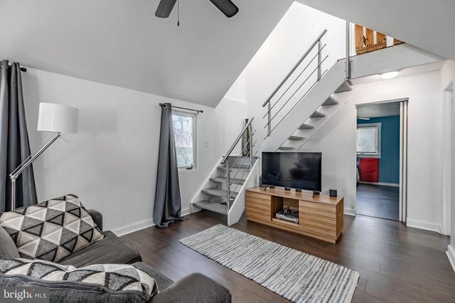 922 LONGWOOD AVE, Cherry Hill, NJ 08002