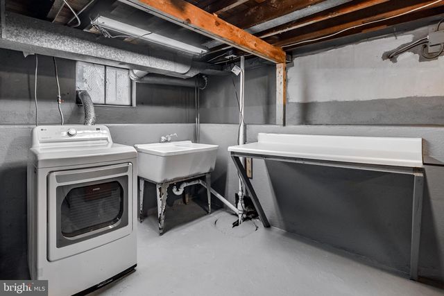 922 LONGWOOD AVE, Cherry Hill, NJ 08002