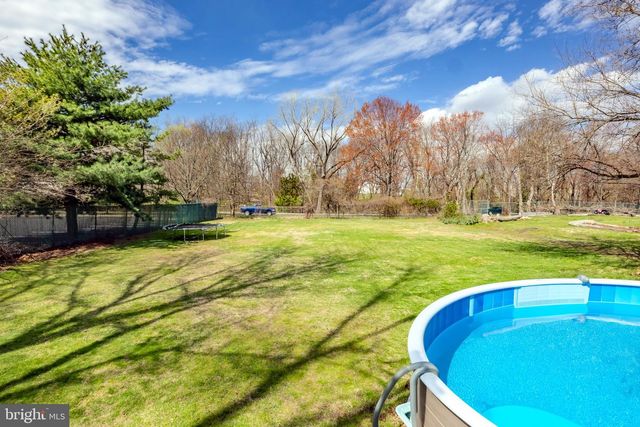 922 LONGWOOD AVE, Cherry Hill, NJ 08002