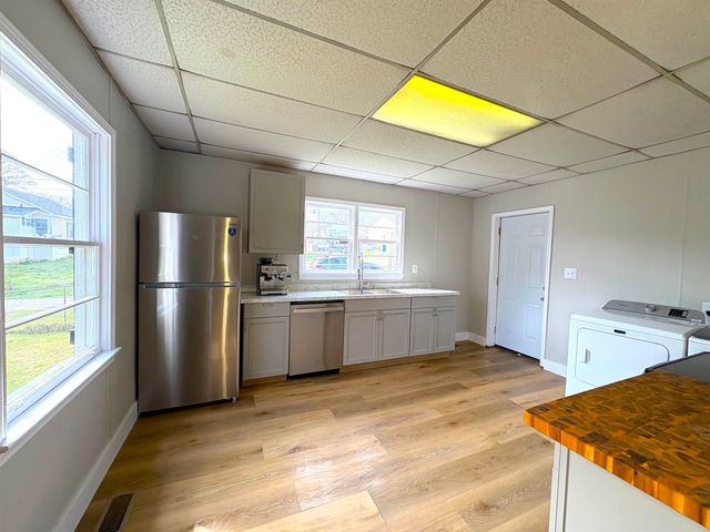 140 Riverview Street, Converse, SC 29329