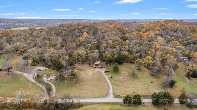 4664 Highway 64, E, Wartrace, TN 37183