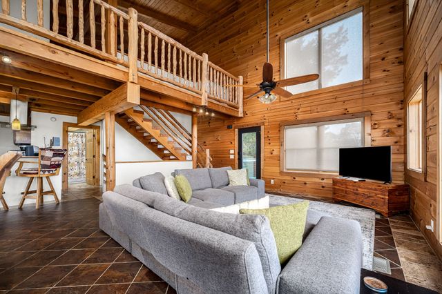 4664 Highway 64, E, Wartrace, TN 37183