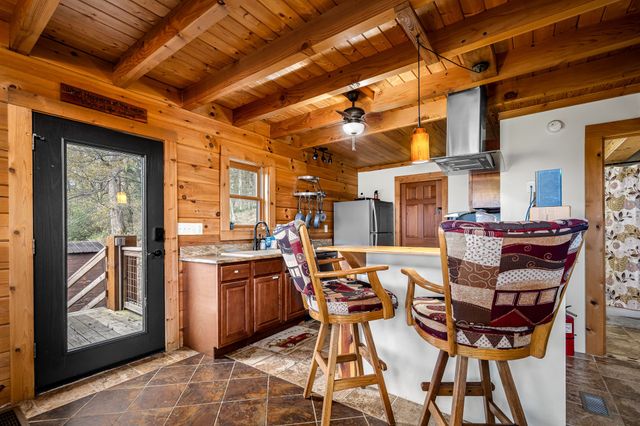 4664 Highway 64, E, Wartrace, TN 37183