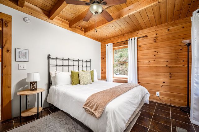 4664 Highway 64, E, Wartrace, TN 37183