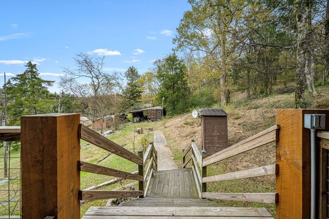 4664 Highway 64, E, Wartrace, TN 37183