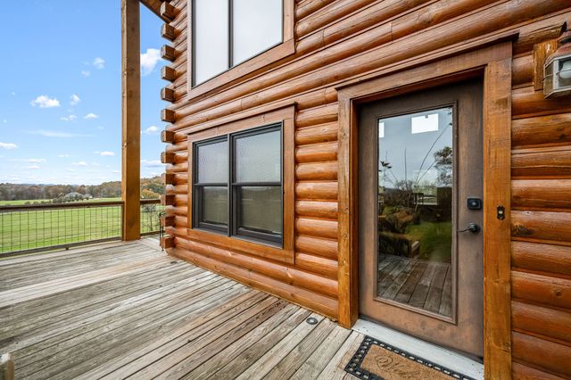 4664 Highway 64, E, Wartrace, TN 37183