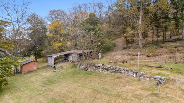 4664 Highway 64, E, Wartrace, TN 37183