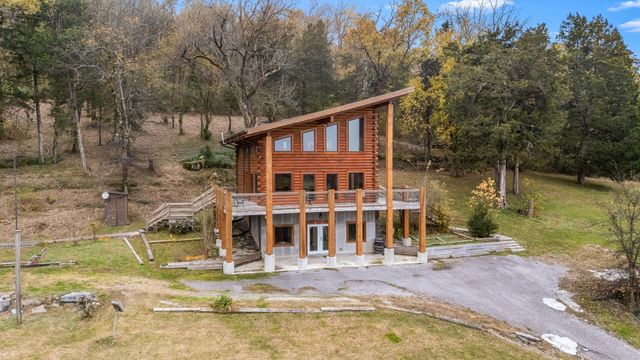 4664 Highway 64, E, Wartrace, TN 37183