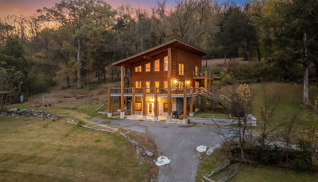 4664 Highway 64, E, Wartrace, TN 37183