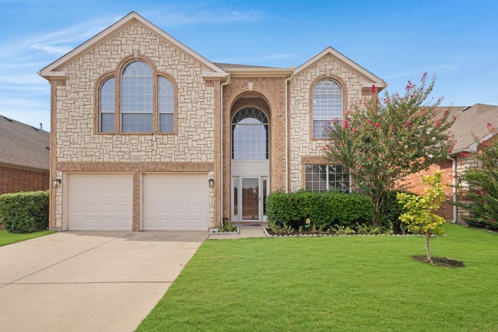 15805 Mirasol Drive, Fort Worth, TX 76177