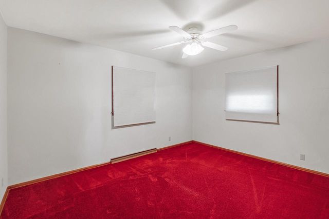 910 Cavalier DRIVE, Waukesha, WI 53186