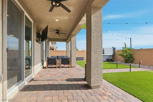 81 Kokomiko Avenue, Las Vegas, NV 89183