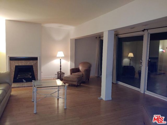 23918 De Ville Way B, Malibu, CA 90265